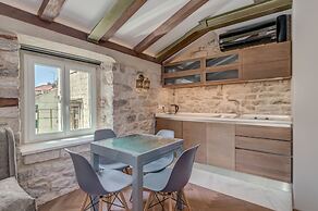 Split Palace Luxury Retreat