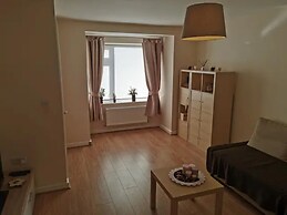 Entire 3 Bedroom House Manchester Free Parking