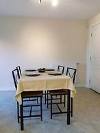 Entire 3 Bedroom House Manchester Free Parking