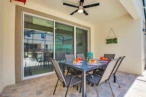 Orlando Newest Resort Community Town Home 5 Bedroom Townhouse by Redaw