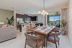 Orlando's Newest Resort Community Town Home 4 Bedroom Townhouse by Red