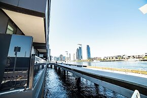 Pars Apartments Collins Wharf Docklands