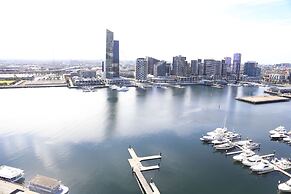 Pars Apartments Collins Wharf Docklands