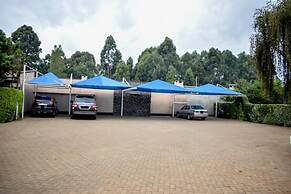Simba Village Relax Inn