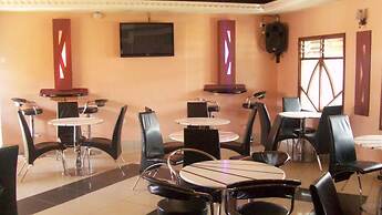 Simba Village Relax Inn