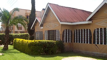 Simba Village Relax Inn
