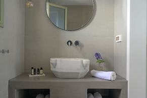 Oia Kissiri - private pool Villas