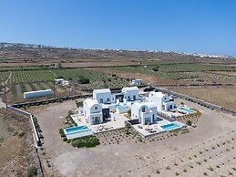 Oia Kissiri - private pool Villas