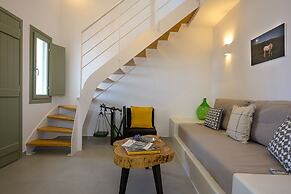 Oia Kissiri - private pool Villas