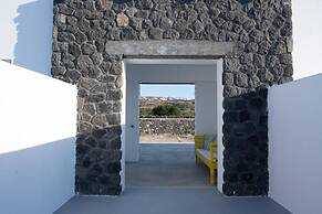 Oia Kissiri - private pool Villas