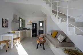 Oia Kissiri - private pool Villas