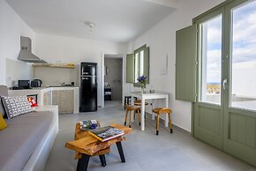 Oia Kissiri - private pool Villas