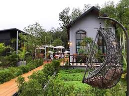 Lespalm Taraburi Pool Villa