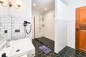 Taladnoi Paint House