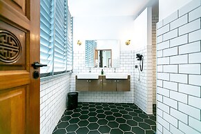 Taladnoi Paint House