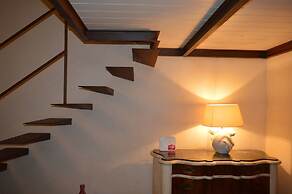 Shabby Loft In Colosseum