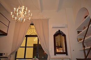 Shabby Loft In Colosseum