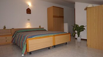 Spectacular Terraced Villa Near the sea With Private Garden, on Three 