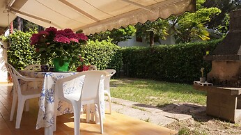 Spectacular Terraced Villa Near the sea With Private Garden, on Three 