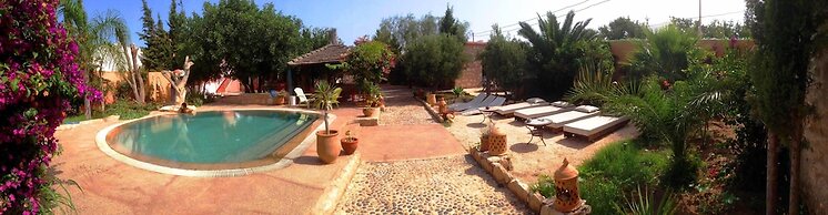 Safran Twin Room, Swimming Pool, Breakfast Included, Wifi