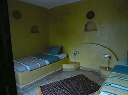 Safran Twin Room, Swimming Pool, Breakfast Included, Wifi