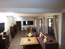 Safran Twin Room, Swimming Pool, Breakfast Included, Wifi