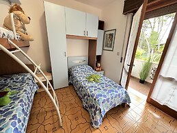 Bright Flat on the Mezzanine Floor - Beahost