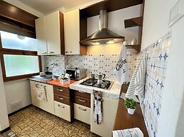 Bright Flat on the Mezzanine Floor - Beahost