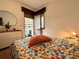 Bright Flat on the Mezzanine Floor - Beahost