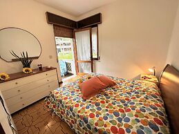 Bright Flat on the Mezzanine Floor - Beahost