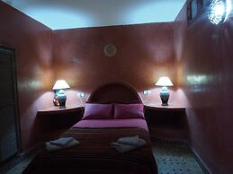 Welcome to Grenadine Double Bedroom and Spacious Garden With Swimming 