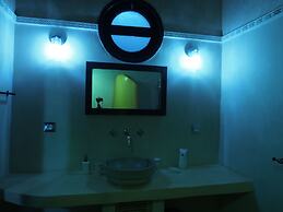 Welcome to Grenadine Town, Double Bedroom Spacious With Swimming Pool