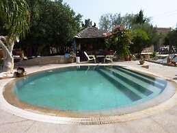 Welcome to Grenadine Town, Double Luxury Room, Garden With Swimming Po