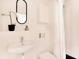 Sanders City - Nimble 1 Bdr Apt In the Capital