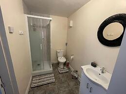 A Furnished Ensuite Apartment for Rent in Patchway