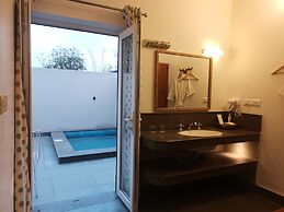 Astroport Sariska Treetop by Eight Continents