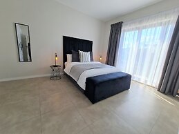 MINT Apartments Greenside