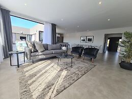 MINT Apartments Greenside