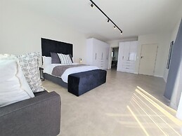 MINT Apartments Greenside