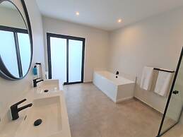 MINT Apartments Greenside