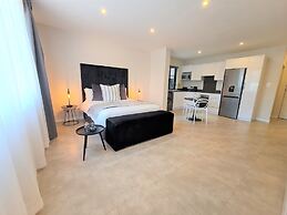 MINT Apartments Greenside