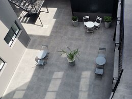 MINT Apartments Greenside