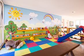 Atlantic Palace Family inn