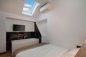 Top Rooms