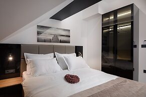 Top Rooms