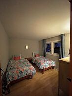 Brookside Hideaway, Brook Road Inn