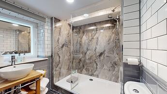 Beautiful Georgian Duplex