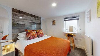 Beautiful Georgian Duplex