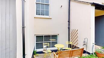 Beautiful Georgian Duplex