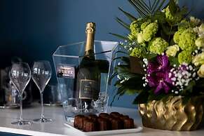 Victoria Boutique Hotel